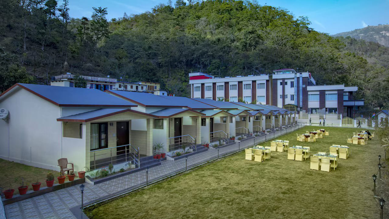 Kanatal Resorts