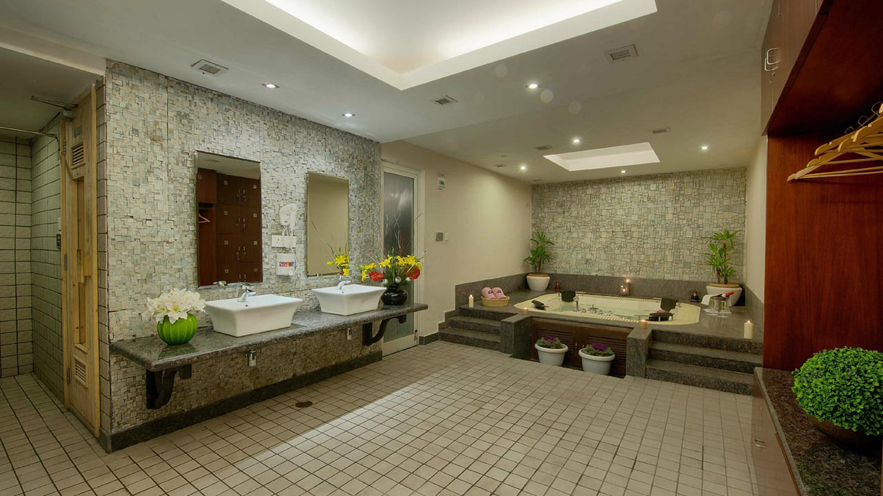 Royal Orchid Fort Resort