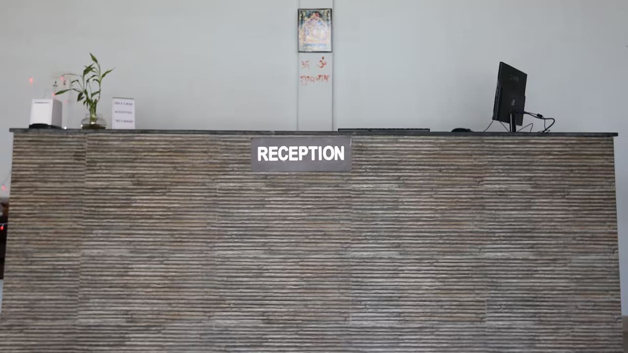 Le ROI, Floating Huts & Eco Rooms